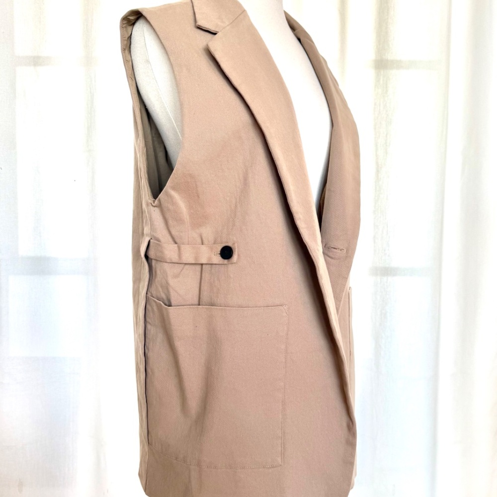 INTENTIONALLY BLANK Collum oversized vest Brand new with tags